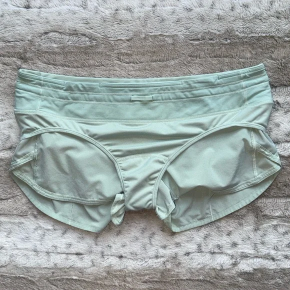 Lululemon Speed Up Short *2.5" in Mystic Mint Size 10 - Picture 8 of 16